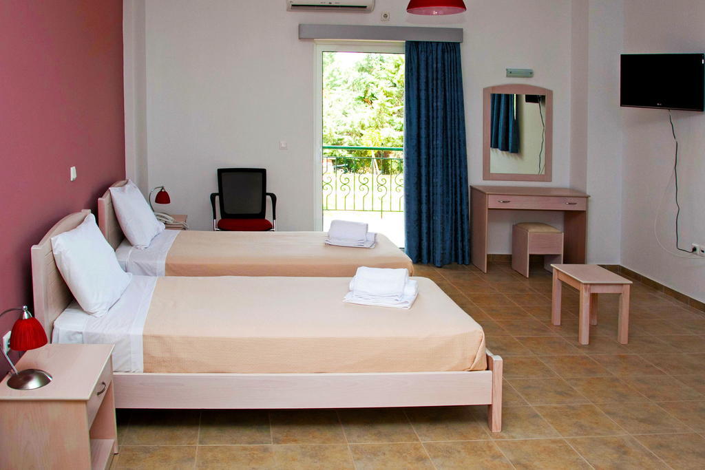 Stomio Villague Filiatra Room photo